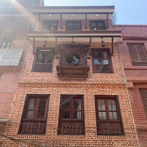 At Unesco Heritage Site Катманду
